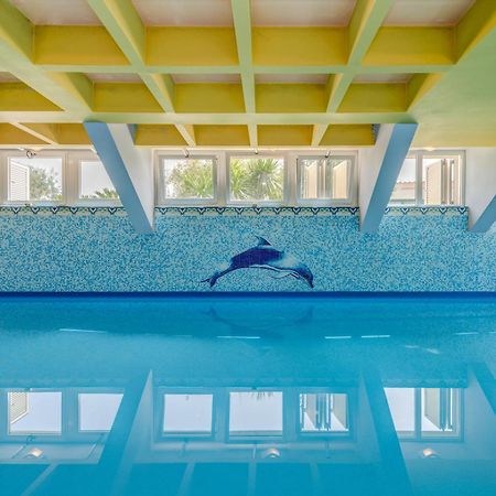 Blue Dolphin Apartment - Private Indoor Pool, Jacuzzi, Garden Split Luaran gambar
